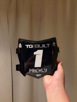 morocuts with decal
