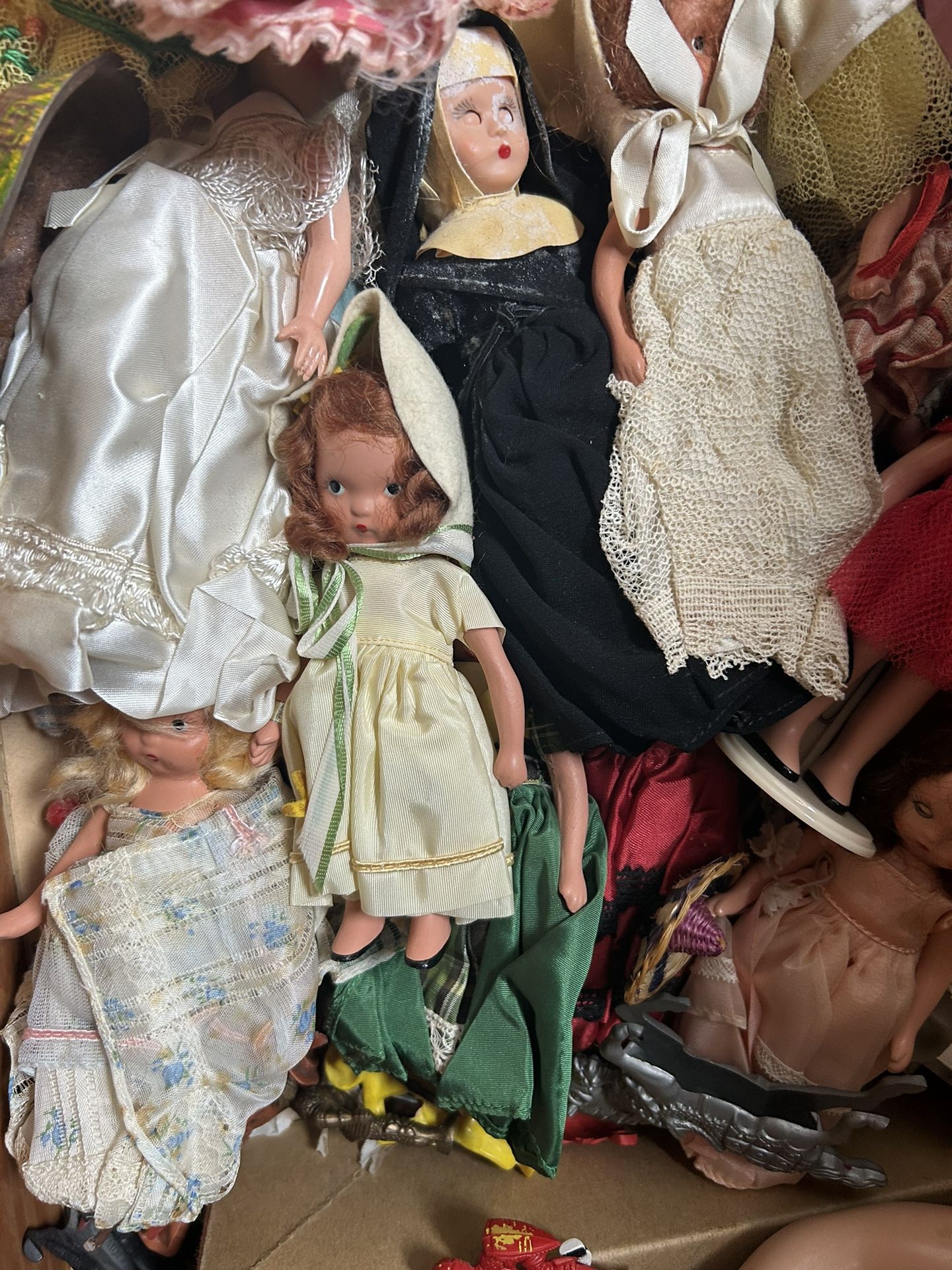 Antique Dolls