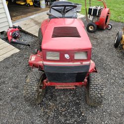 Wheel Horse 211-5 11hp 36" Deck