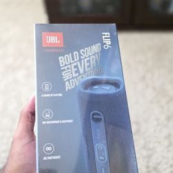 JBL Flip 6 Bluetooth Speaker