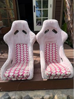 Thrash racing pink love seats