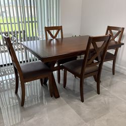 Dining Table Set With 4 Chairs 