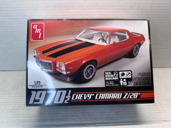 AMT 1970 1/2 Chevy Camero Z/28 1:25 Scale Skill Level 2 Model Car New Sealed
