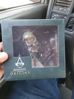 Vintage assassin's figure