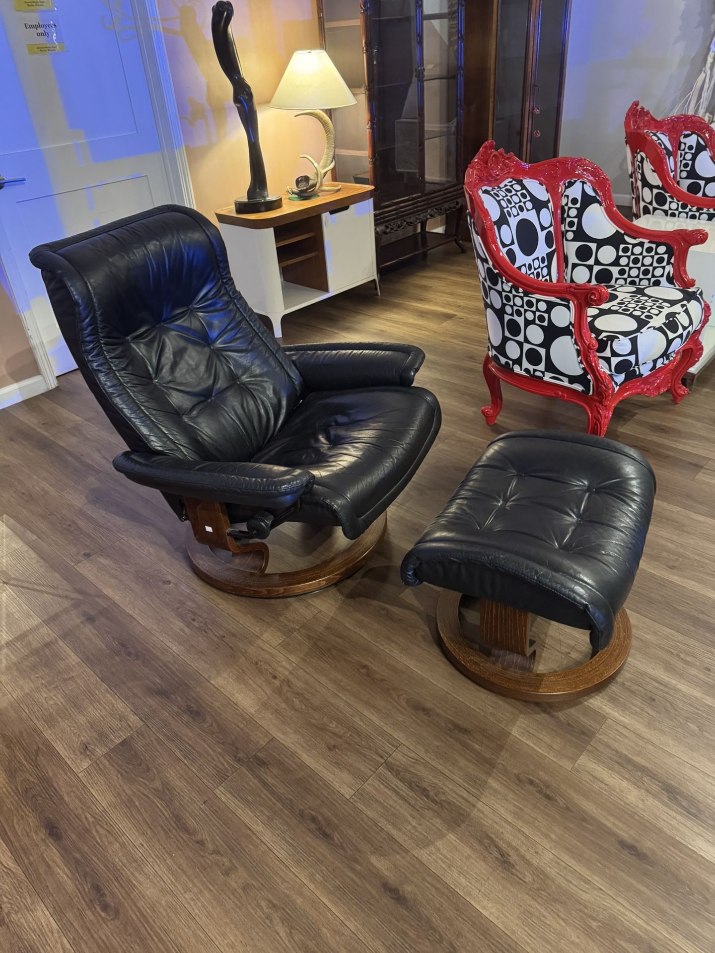 Reclining Swivel Lounge Chair with Ottoman by Stressless for Ekornes