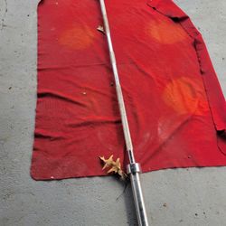 OLYMPIC 7' BAR.  45LBs  USED IN GOOD CONDITION  NO LABELS. 
11525 S HALSTED  dunkin donuts/
7111.S WESTERN WALGREENS 
65$.   CASH ONLY AS IS