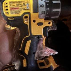 Dewalt Xr Drill New Comes With Battery And Charger New 