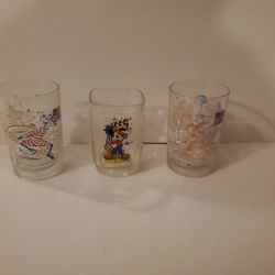 3 Set Of Vintage Disney McDonald's Glasses Goofy Lamp Mickey