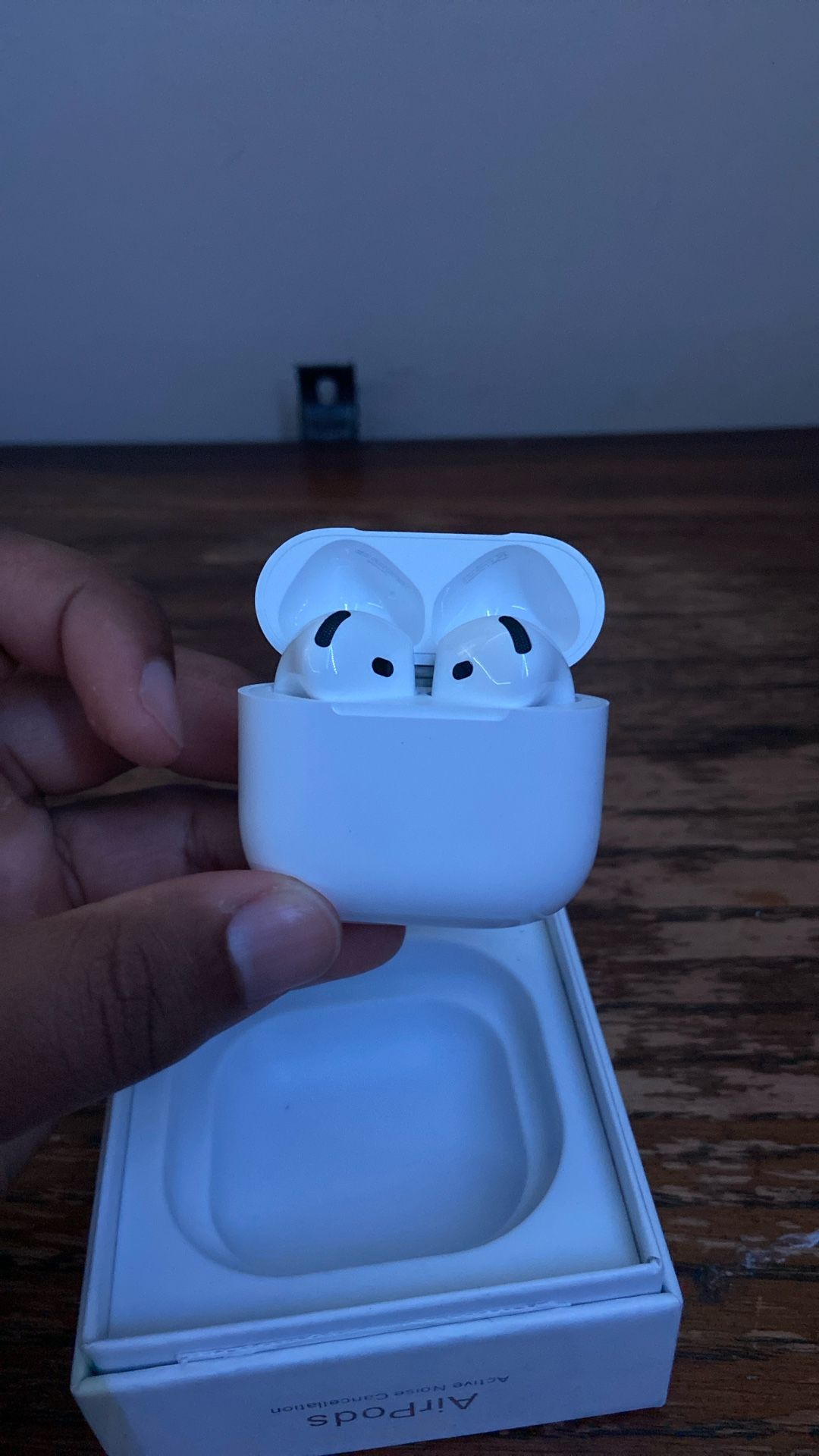 AirPods 4 (Noise Cancellation)