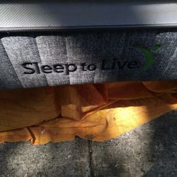 KING  MATTRESS 