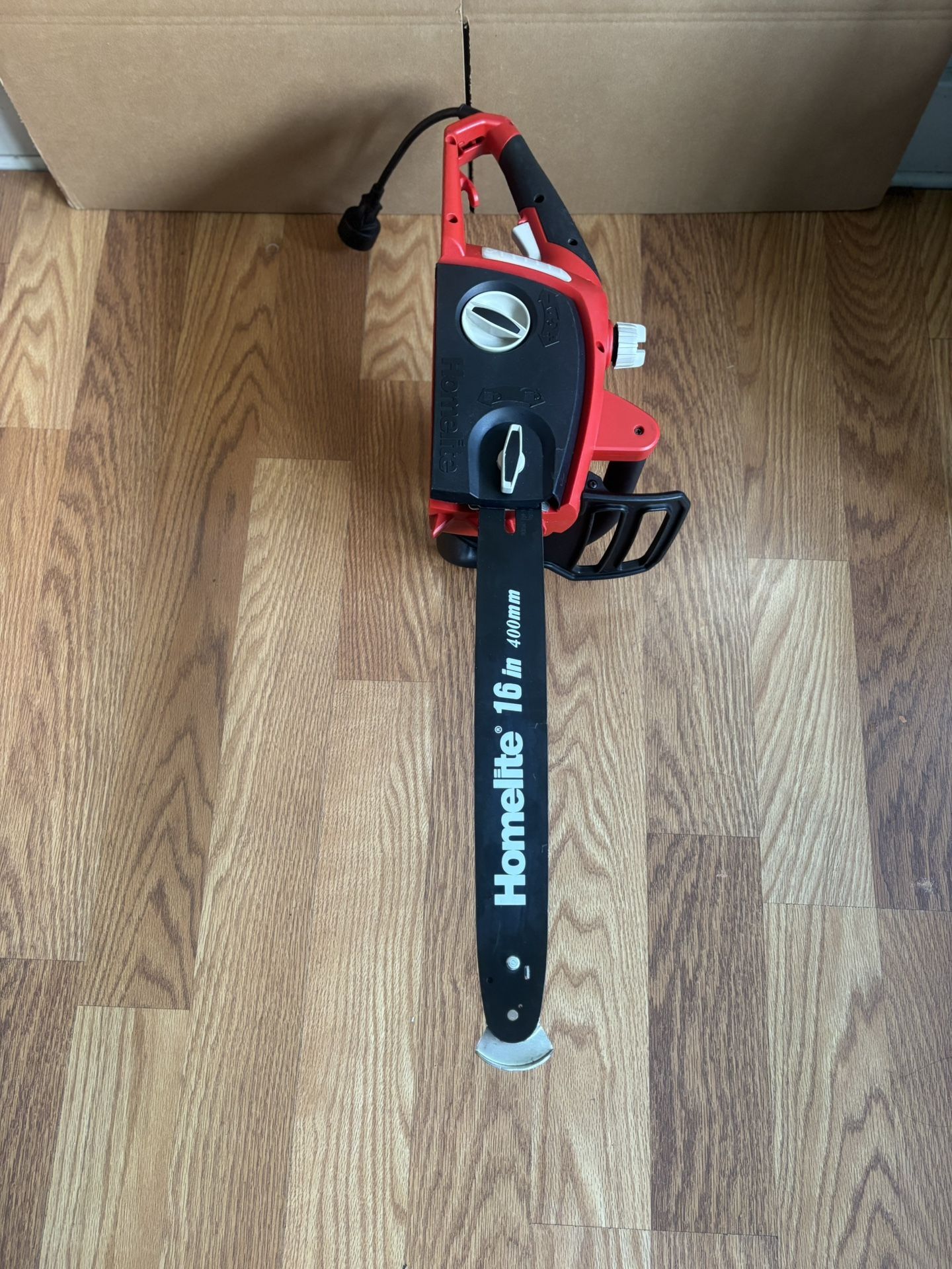 Chainsaw 16” Corded Like New 