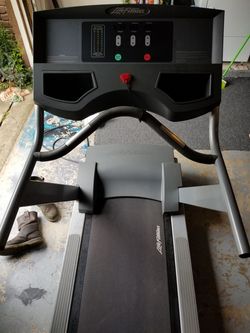 Life fitness 90t treadmill sale