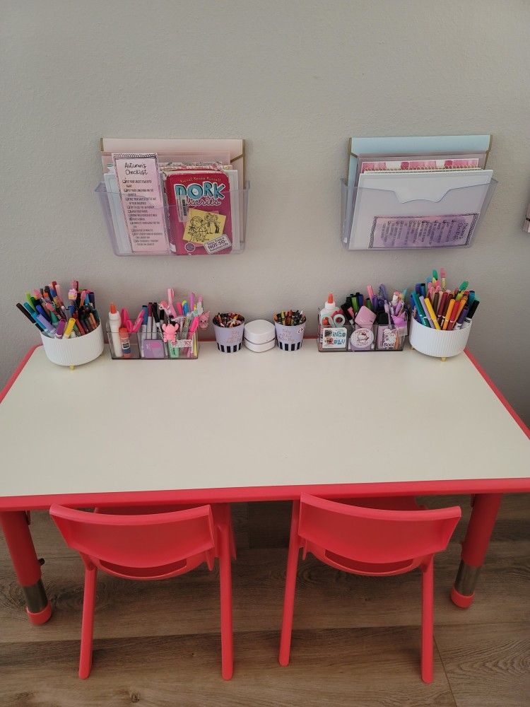 1 Children's Table and 4 Chairs Set