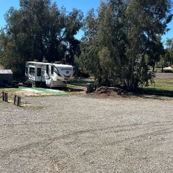 RV Space / Full Hookups / Private / Secure / Close To Freeway
