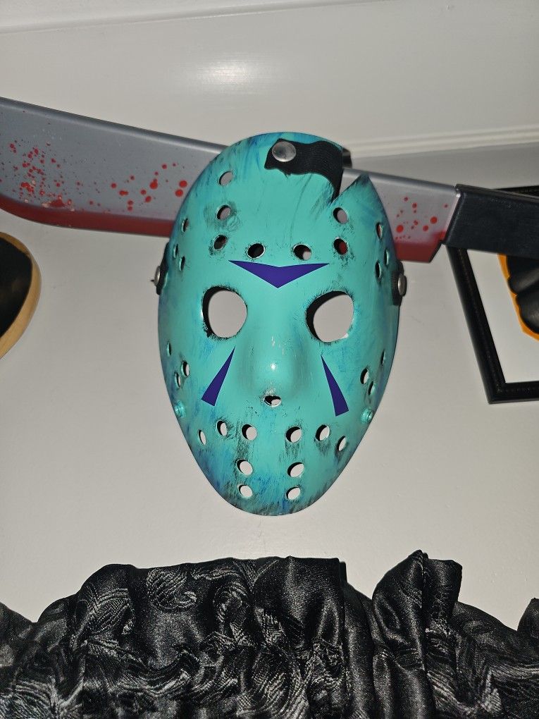 Retro Jason Mask