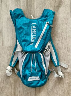CamelBak Velocity 2.5 L 85 oz Hydration Pack Backpack Hiking Trail Running Lightweight Breathable