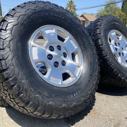 Chevy Silverado Wheels LT 315/7017” Bfgoodrich 
