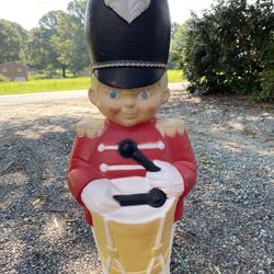 VTG DRUMMER BOY BLOW MOLD Lighted Yellow Christmas SOLDIER Yard Decor