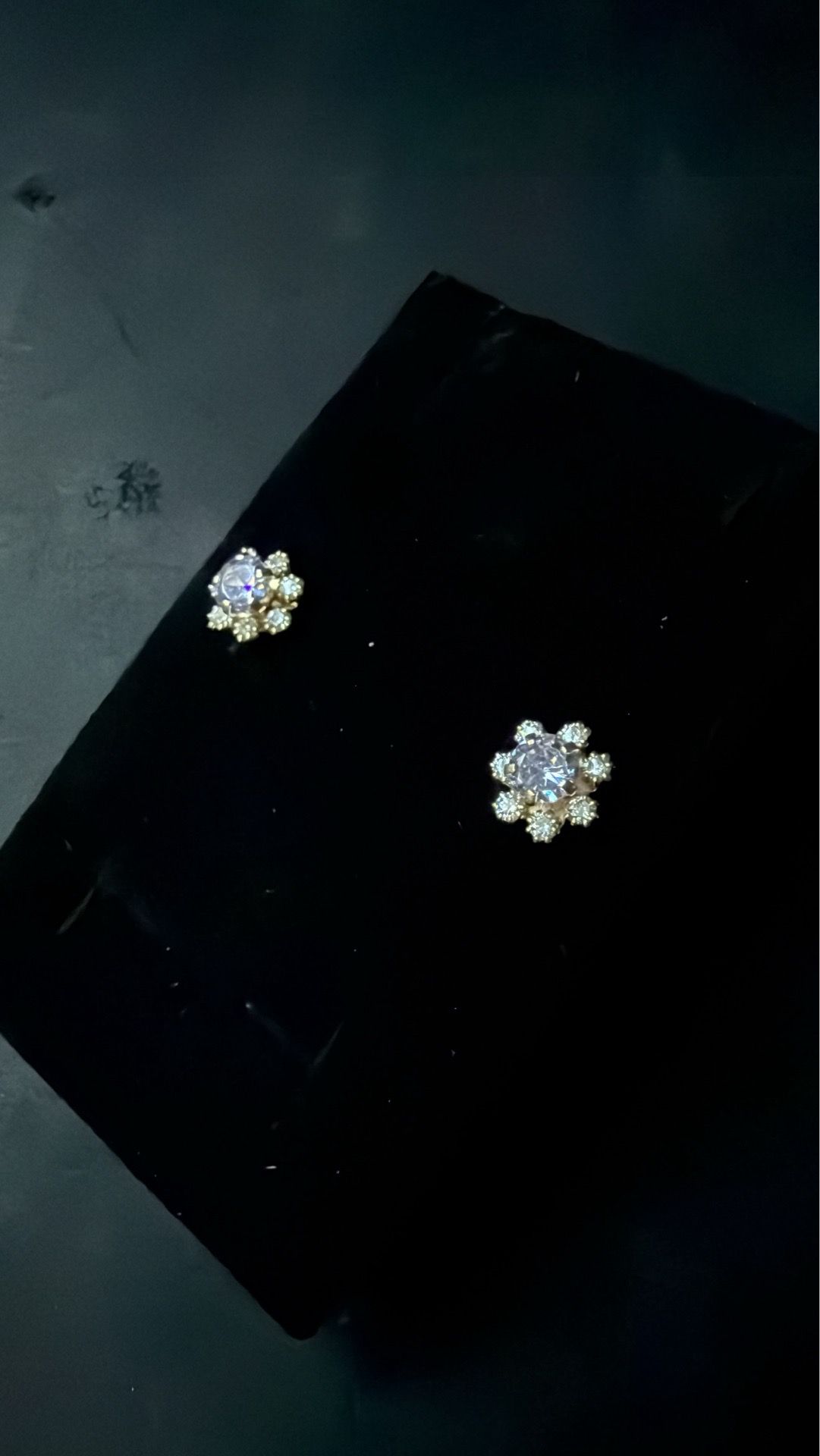 14K Gold Flower earrings