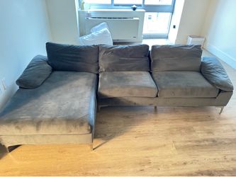 Sectional couch
