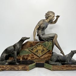 Uriano - Art Deco Sculpture Clock 