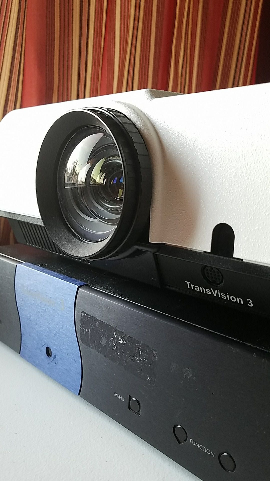 Dwin TransVision 3 home projector theater system. Works great