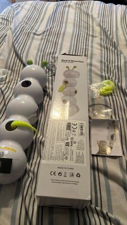 Wack -A-Worm interactive, cat toy brand new also has suction cups and extra yellow twirly