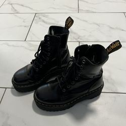 Dr. Martens Jadon Boot