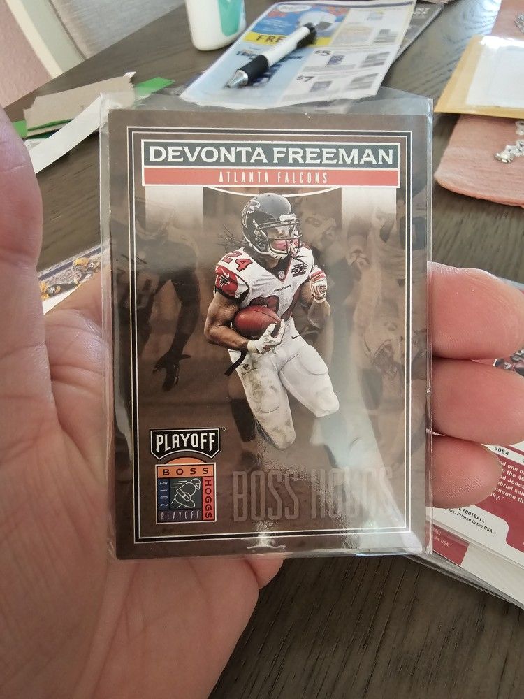 Atlanta Falcons Devonta Freeman '16 Panini Playoff Boss Hoggs Insert Football Card 