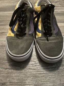 VANS SIZE 8.5 MEN