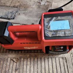 Milwaukee Tire Inflator