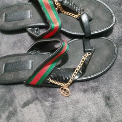 Gucci slippers. Size 8