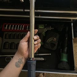 QUINN TORQUE WRENCH