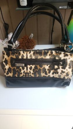 Leopard hand bag