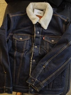 Man Levi's Jacket Sherpa $40