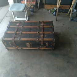 Antique Trunk Hard To Find Size