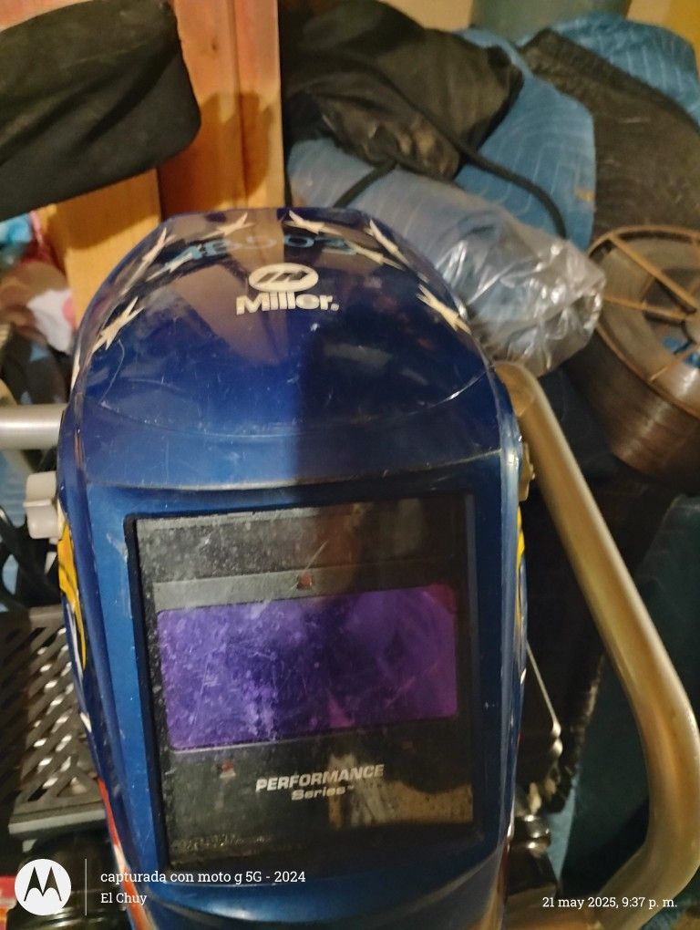 Helmet No Working Maybe IS The battery