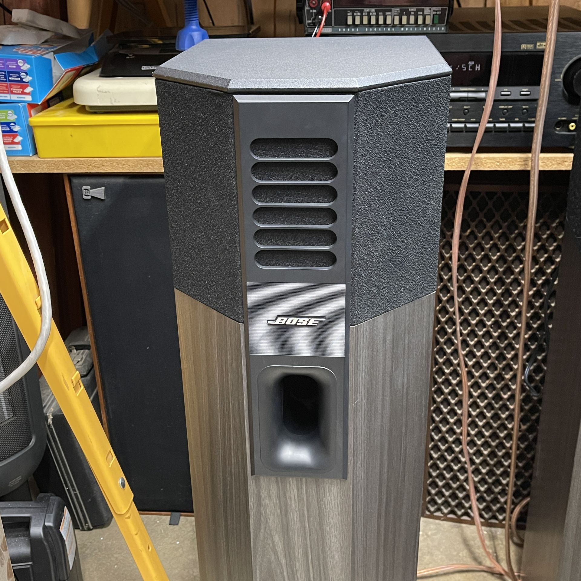 Bose 701 Direct/Reflecting Speakers Black for Sale in Los Angeles, CA