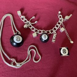 Set of 3 : Ring , necklaces, bracelets