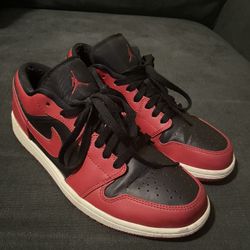 Air Jordan 1 Low “Bred” (Black/Red) colorway