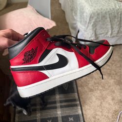 Jordan 1 men’s 9.5