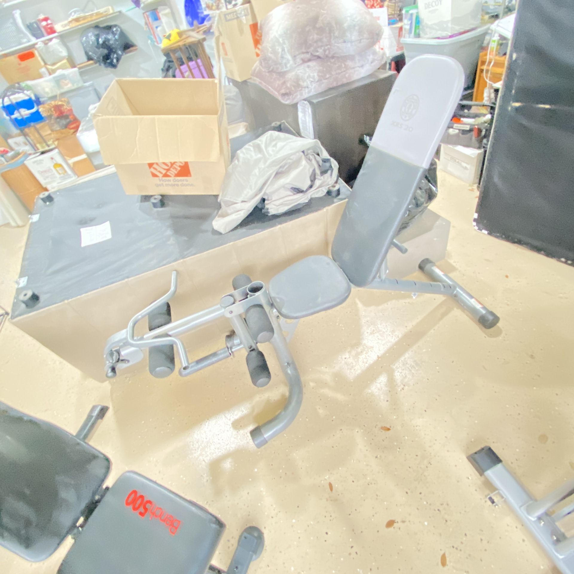 Weight Bench With Leg Lifts