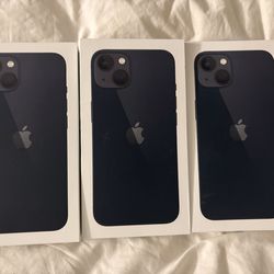 Locked iPhone 13 - Blue 128gb