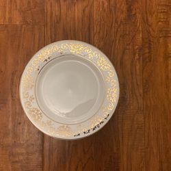 Tienshan Fine China Classic Gold - 9 In Plates