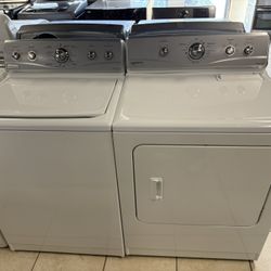 USED MAYTAG WASHER & DRYER SET
