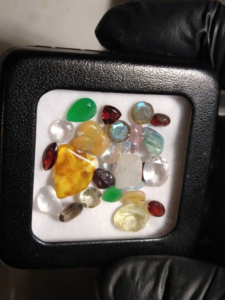 Mixed Gemstones 