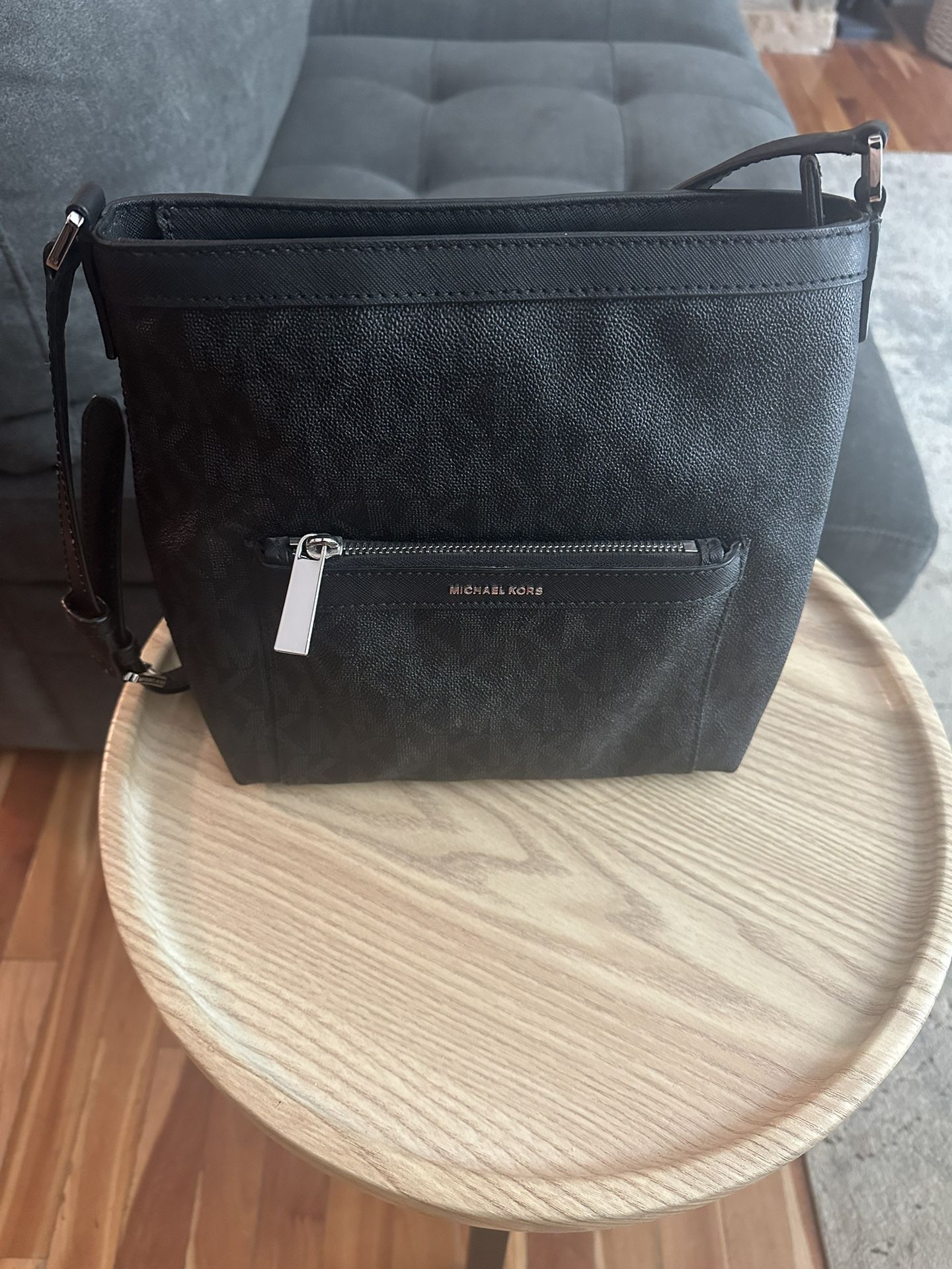 Michael Kors MORGAN Med Messenger Crossbody Bag BLACK MK Sig Logo PVC