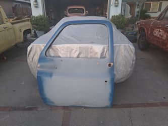 83 -87 Chevy LH Door No Rust Minor Dent At The Bottom