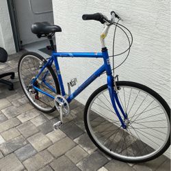 Diamondback  7 Speed Bike  Great condition 
