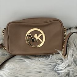 MK Crossbody 